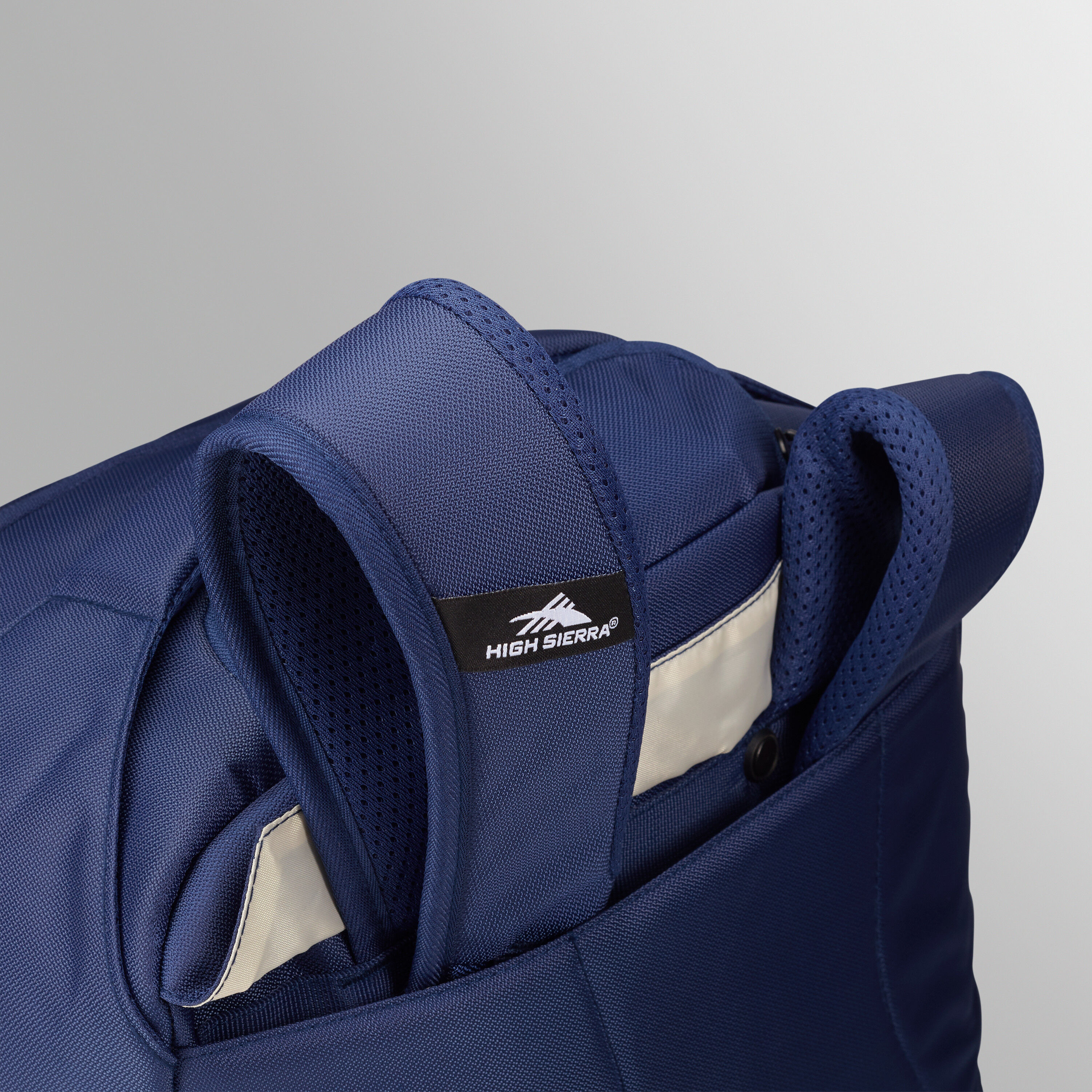 New High Sierra Freewheel Pro Wheeled Backpack - Picture 19 of 20