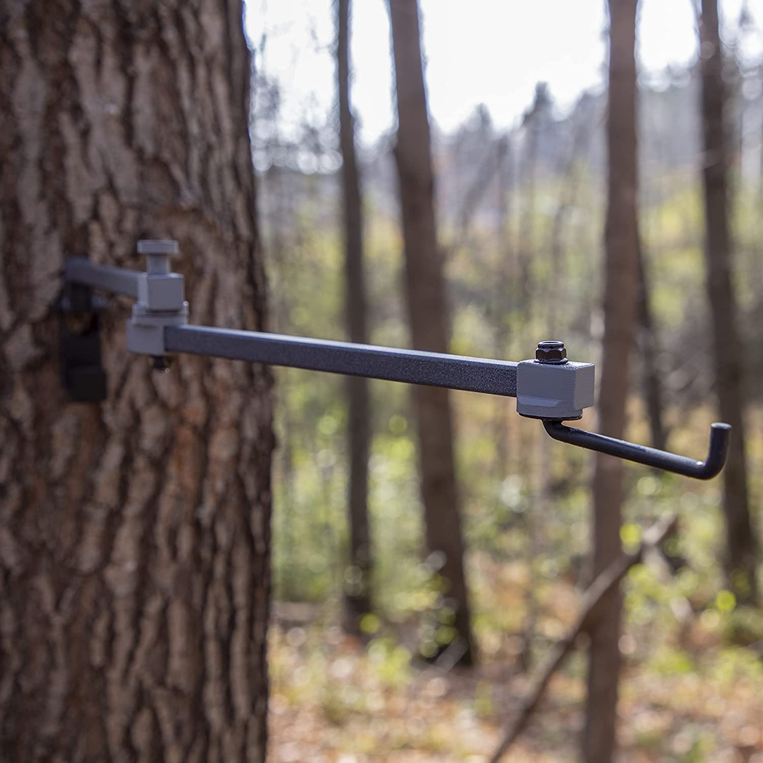New Rivers Edge Extends out to 24” Bow Hanger